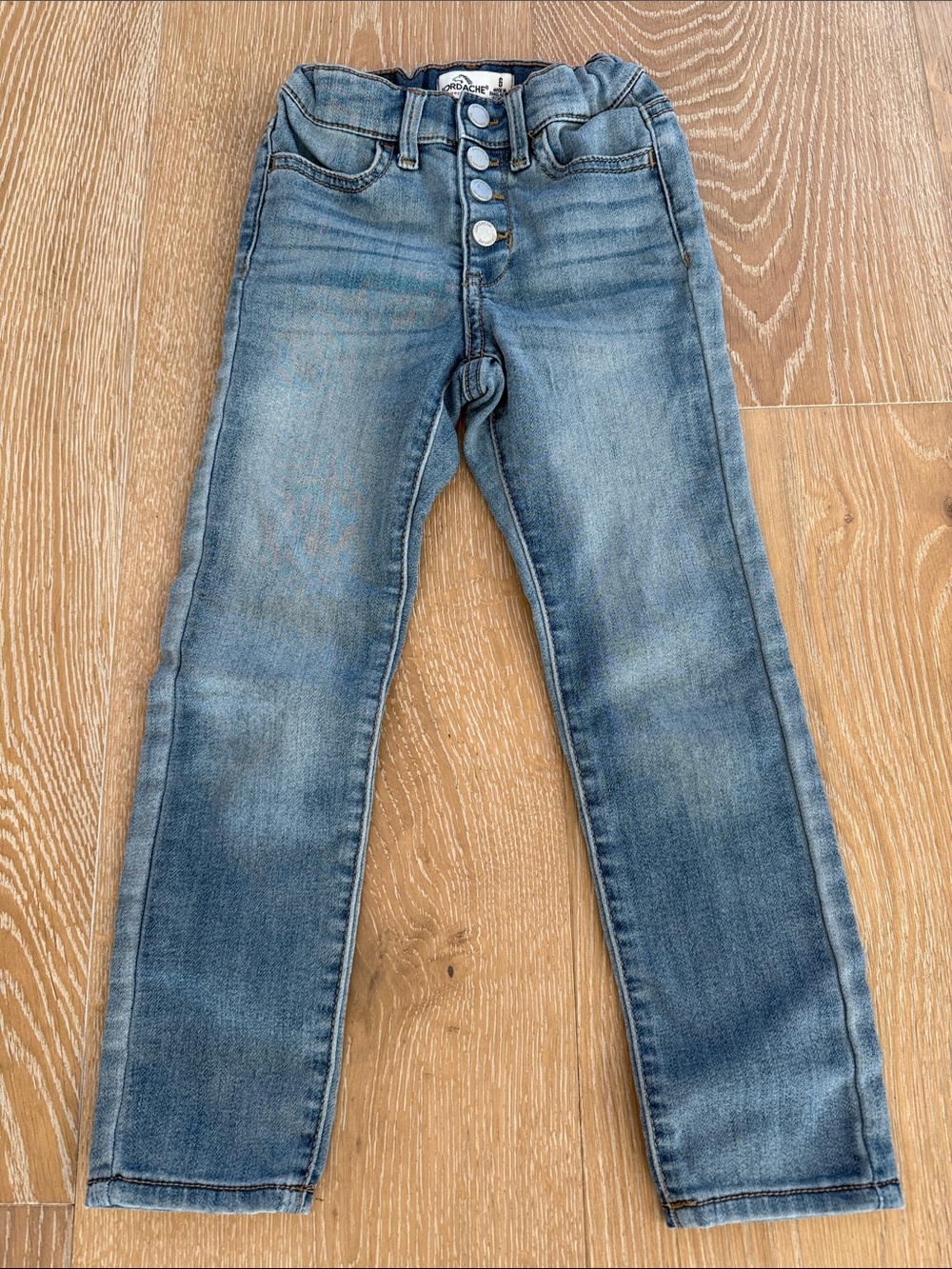 Jordache Girls Botton Fly Jeans Size 6. Worn Once!